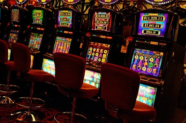 Live dealer roulette table with real-time broadcast and betting interface